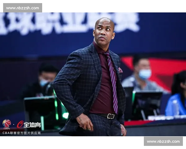 马布里中文喊 “生日快乐”！百队杯十载荣光引回忆